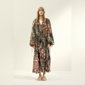 H&M STUDIO COLLECTION
CHIFFON KAFTAN DRESS